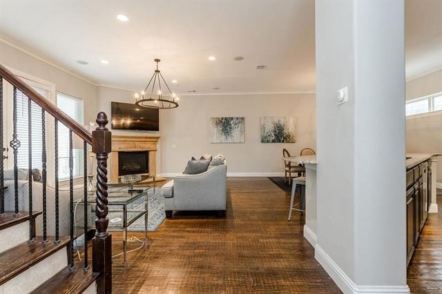 3817 Bowser Avenue - Photo 7