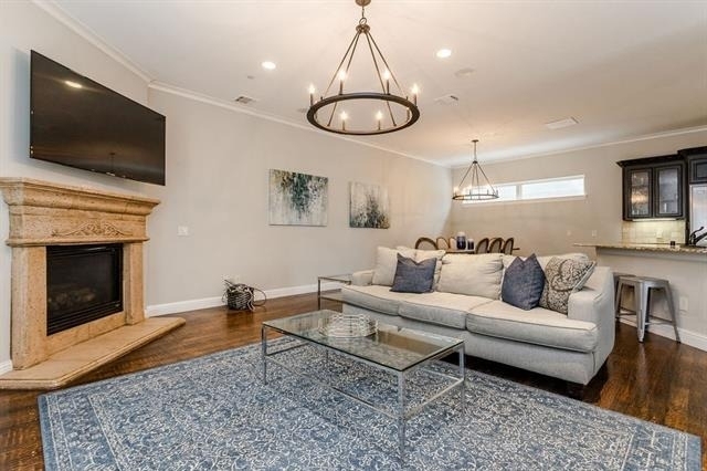 3817 Bowser Avenue - Photo 11