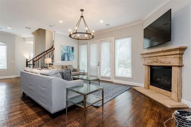 3817 Bowser Avenue - Photo 13