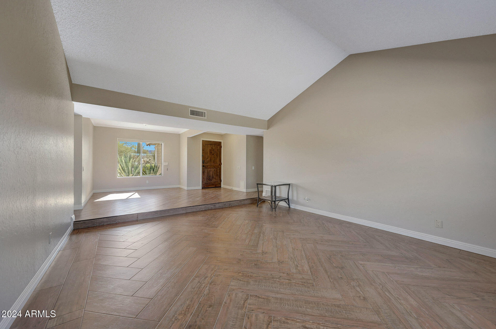 6914 E Highland Road - Photo 5