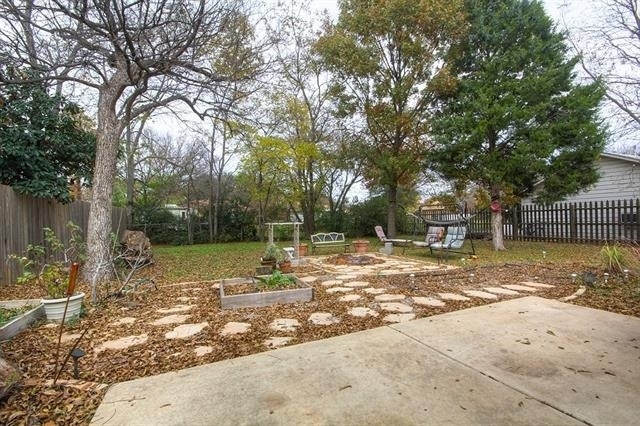 1804 Panhandle Street - Photo 10