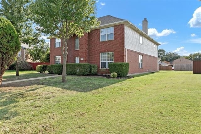 3803 Farmington Drive - Photo 2