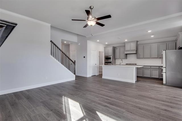 1021 Catskill Court - Photo 4