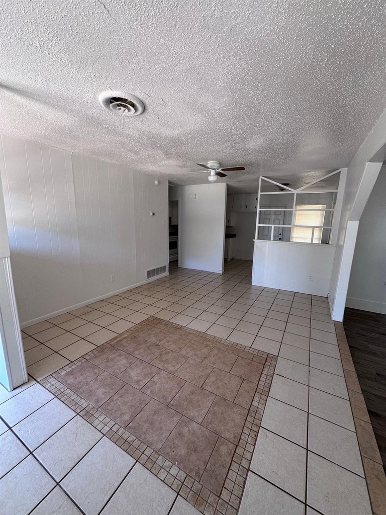966 N La Salle Drive - Photo 26