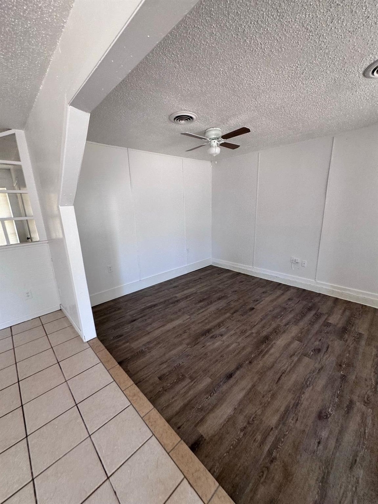 966 N La Salle Drive - Photo 25