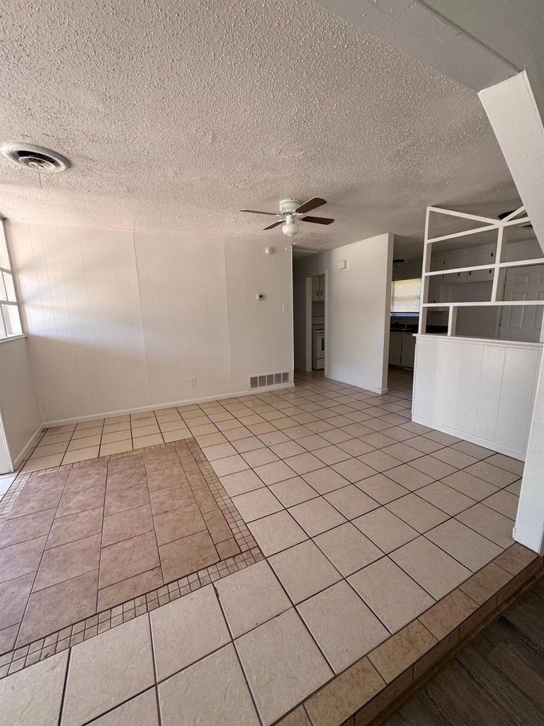 966 N La Salle Drive - Photo 21