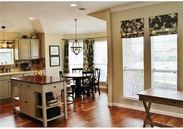 629 Rothschild Lane - Photo 4