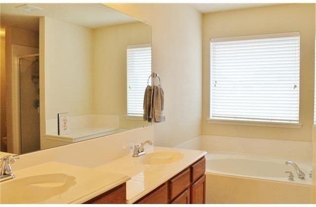 629 Rothschild Lane - Photo 16