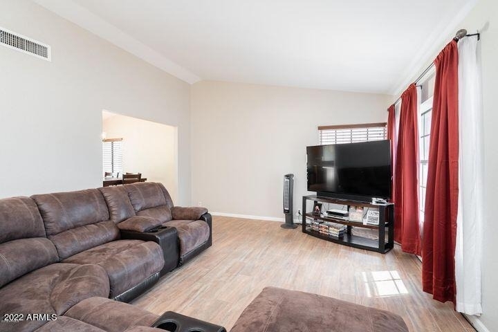 8826 W Diana Avenue - Photo 2