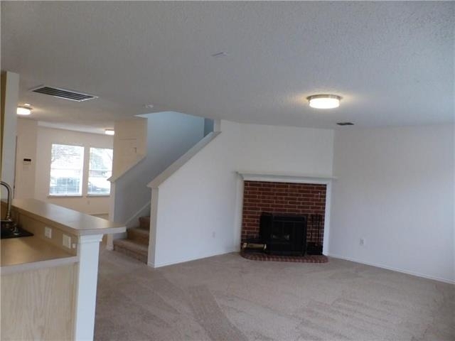 1572 Crown View Drive - Photo 4