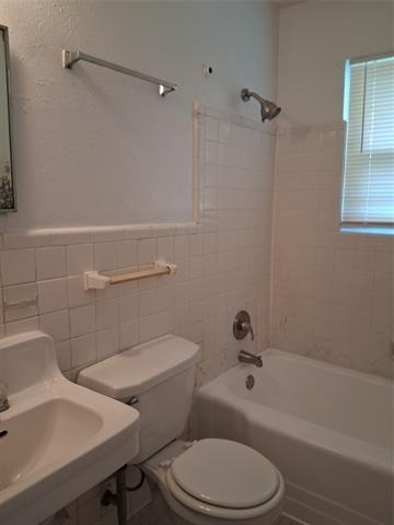 3019 Avon Street - Photo 10