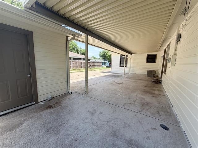 1005 S Carlton Street - Photo 4