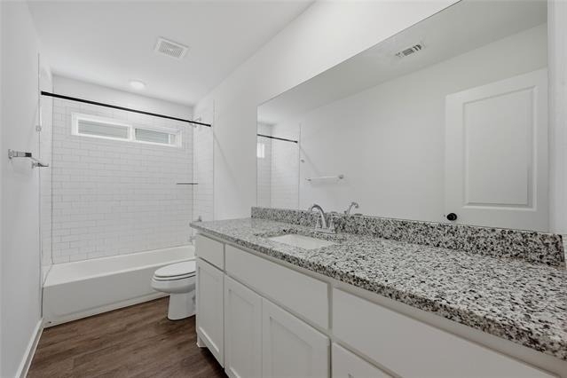 227 W Bond Street - Photo 14