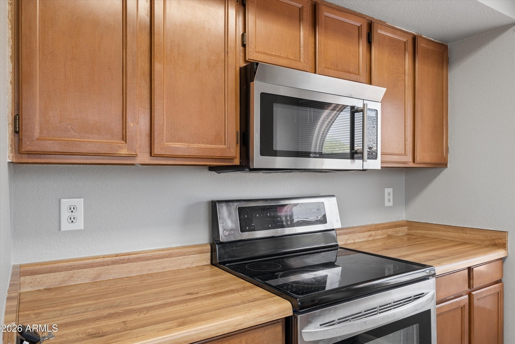 11904 N 76th Lane - Photo 7