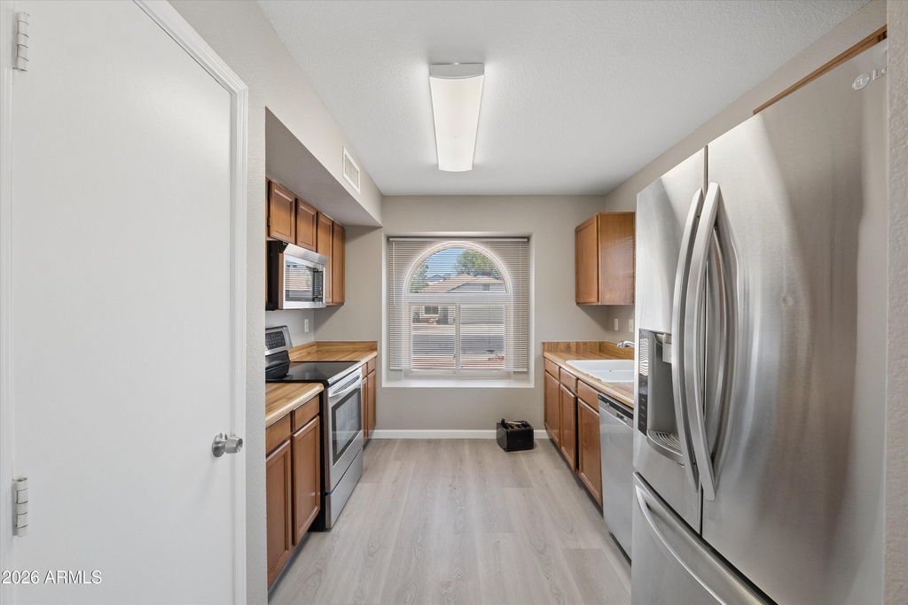 11904 N 76th Lane - Photo 5