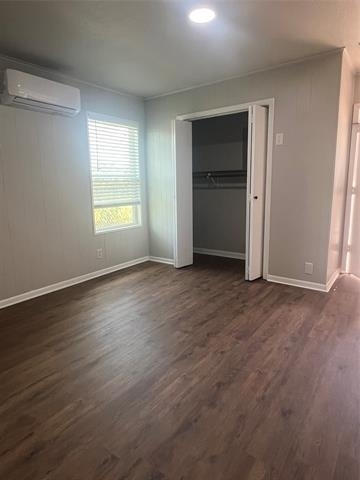 412 Smith Row - Photo 4