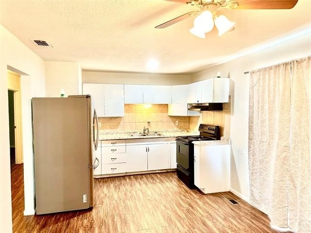 4909 Dalevale Court - Photo 10