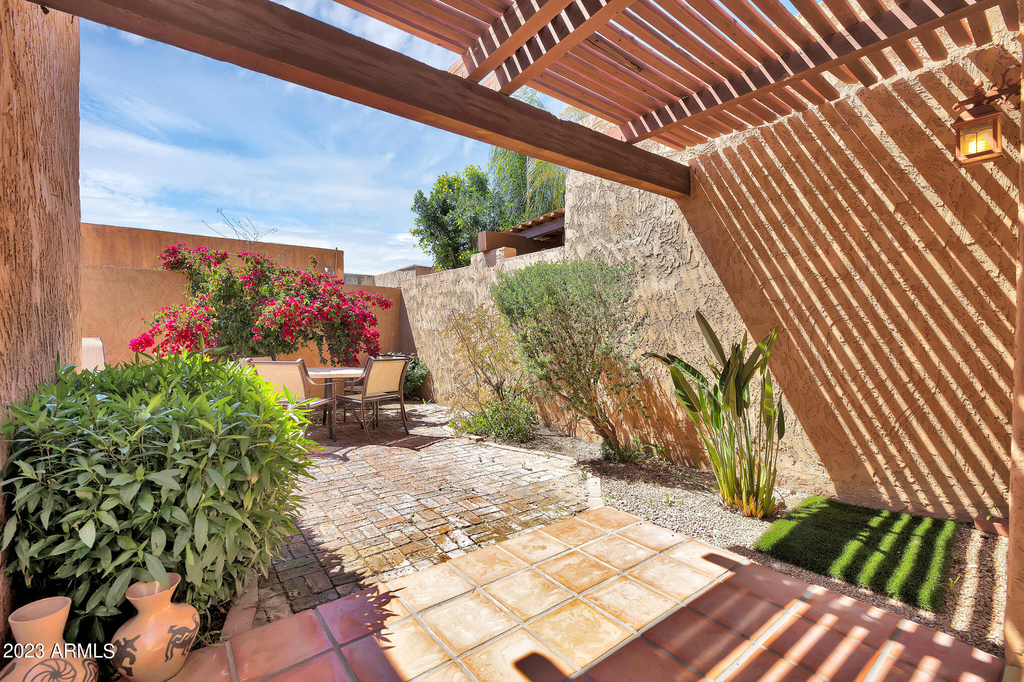 8095 E Via Del Desierto -- - Photo 22