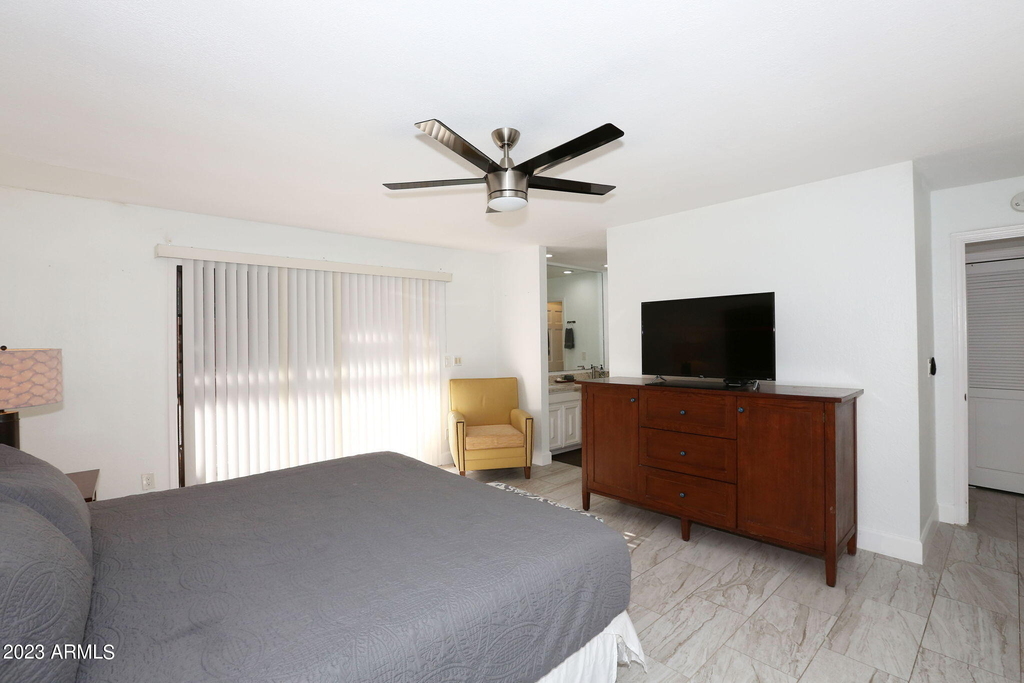 8095 E Via Del Desierto -- - Photo 10