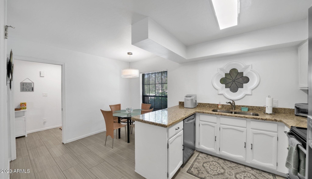 6349 N 78th Street - Photo 10