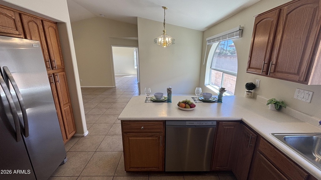 12721 W Palm Lane - Photo 7