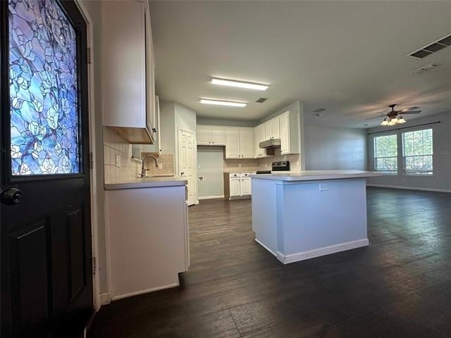1909 Bradford Pear Square - Photo 3