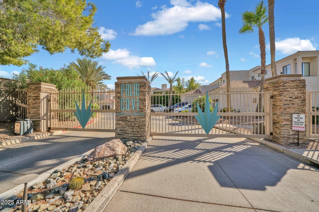 8270 N Hayden Road - Photo 26