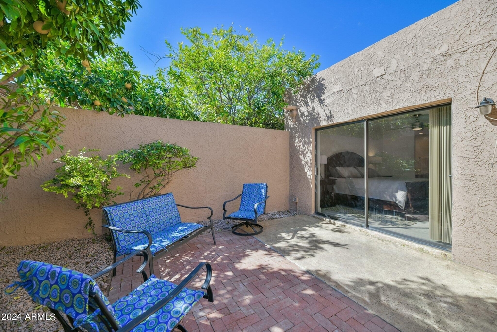 7537 N Via Camello Del Sur -- - Photo 23