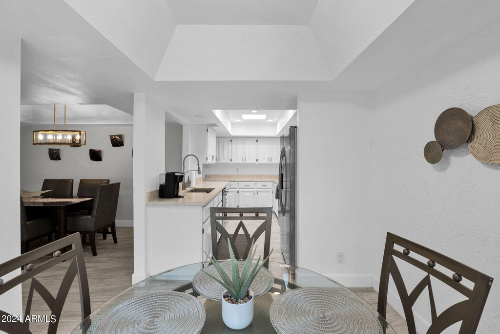 7537 N Via Camello Del Sur -- - Photo 10