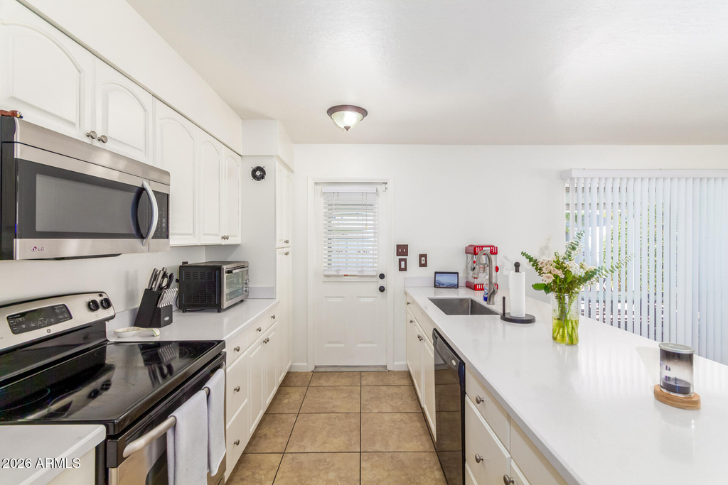 3312 S Ventura Drive - Photo 3