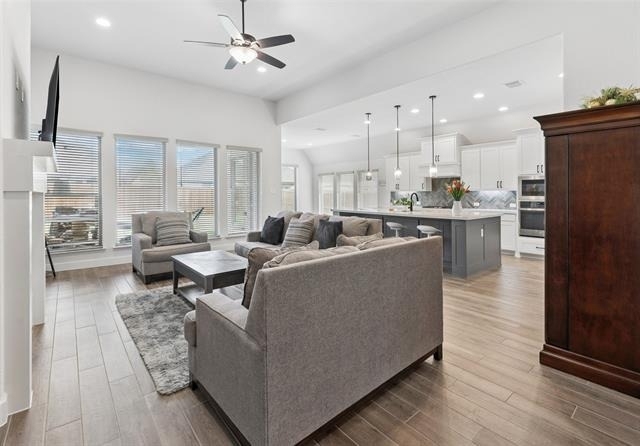 2194 Cloverfern Way - Photo 9