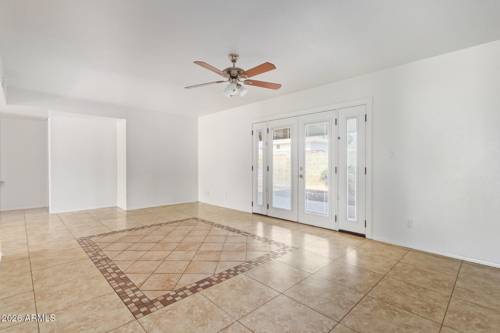 3929 S Pine Street - Photo 9