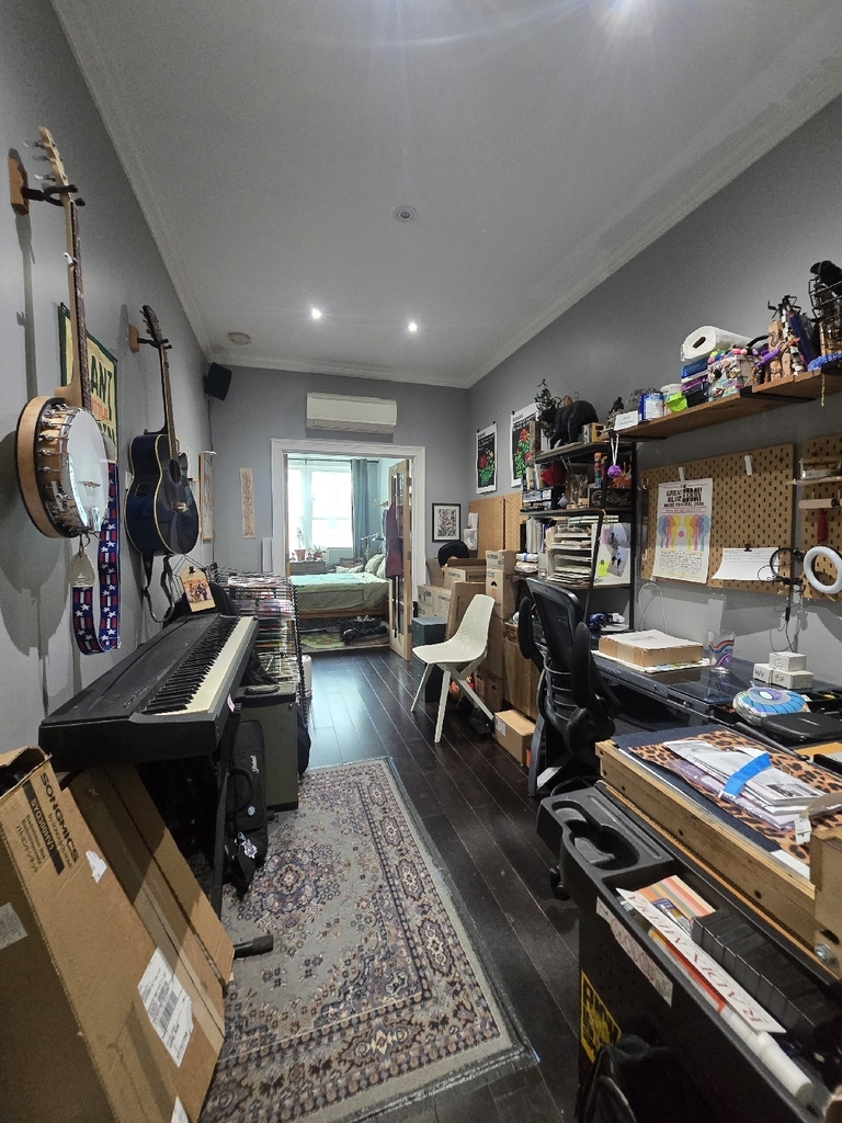 1867 Bleecker Street - Photo 7