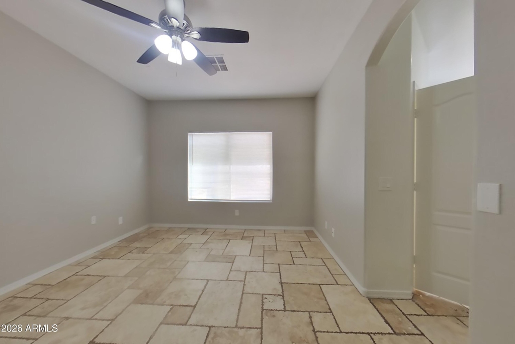 504 W Beautiful Lane - Photo 7