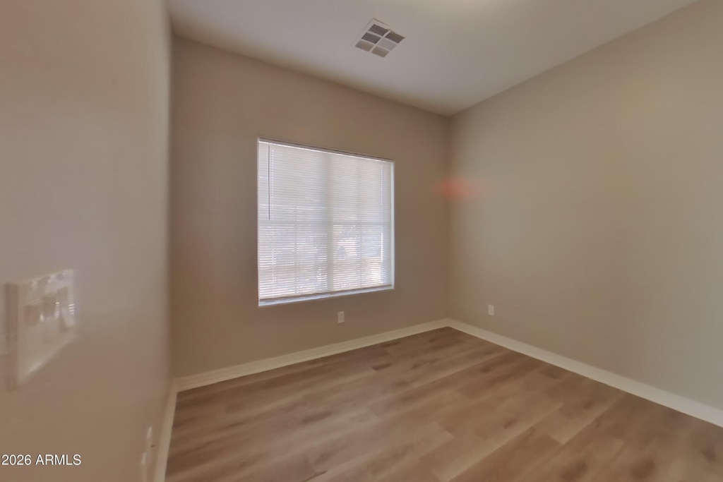 504 W Beautiful Lane - Photo 13