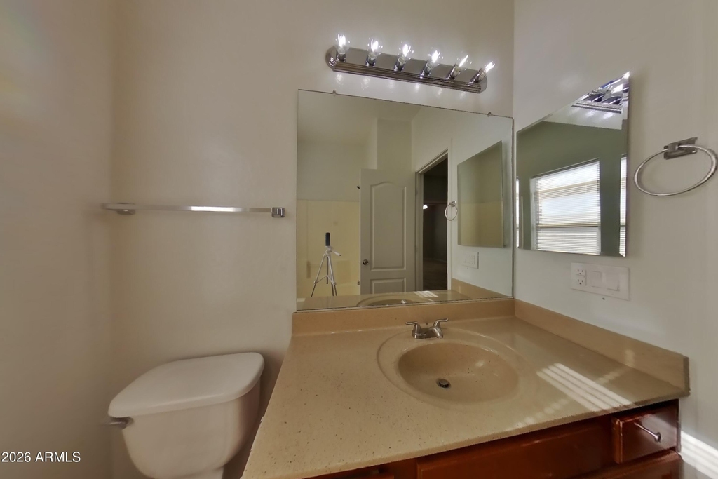 504 W Beautiful Lane - Photo 14