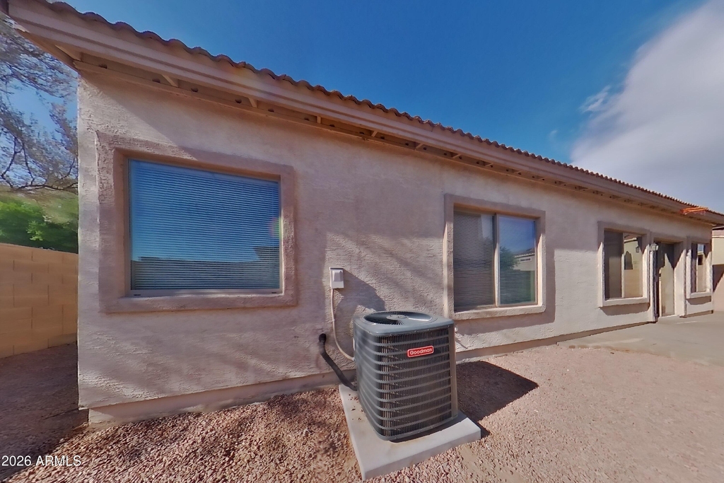 504 W Beautiful Lane - Photo 16