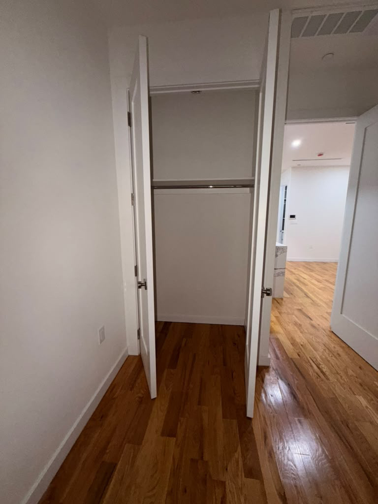 384 Chauncey Street - Photo 6