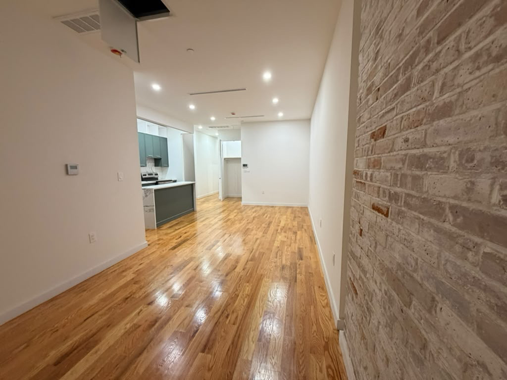 384 Chauncey Street - Photo 13