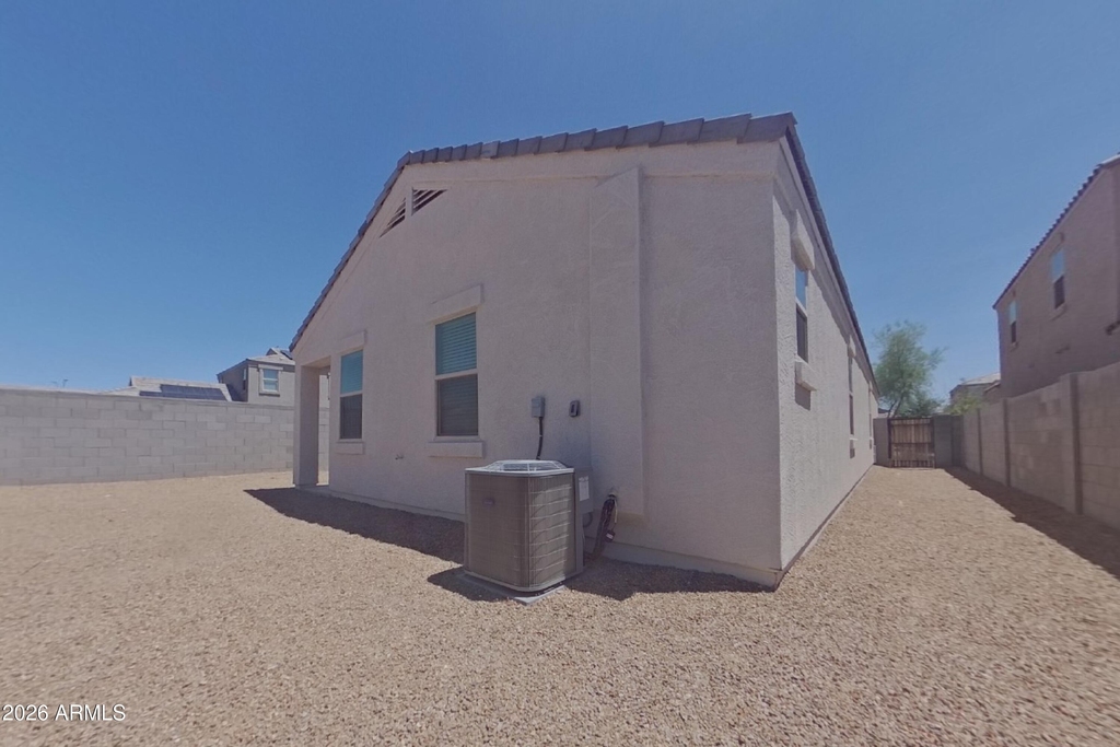 30900 W Picadilly Road - Photo 14