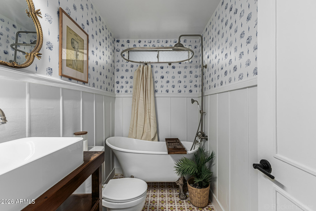 2200 N Los Altos Drive - Photo 23