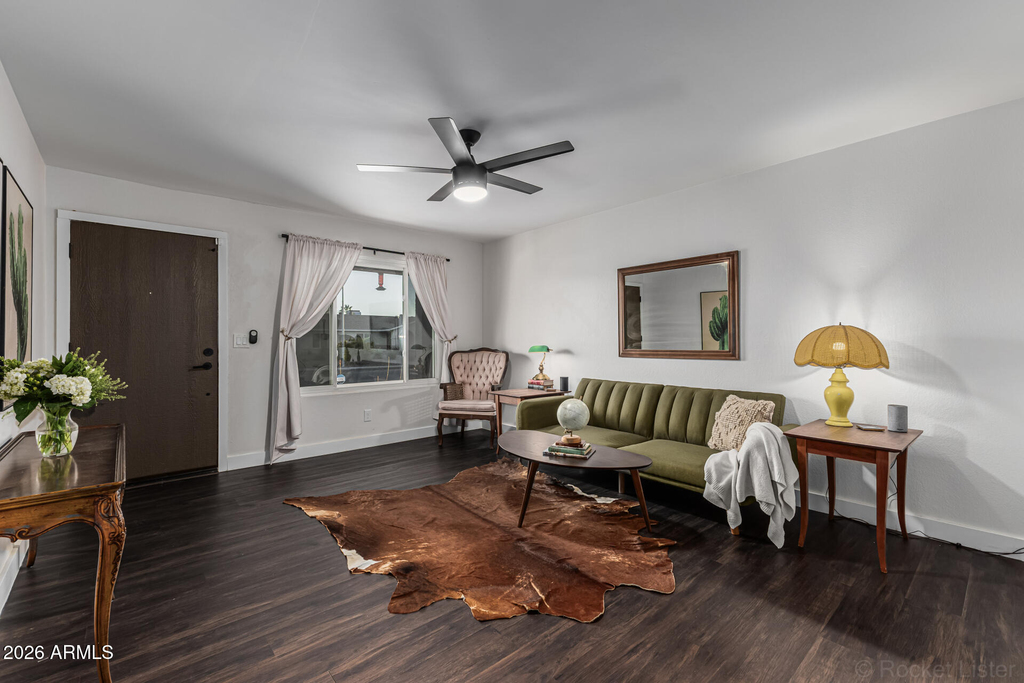 2200 N Los Altos Drive - Photo 3