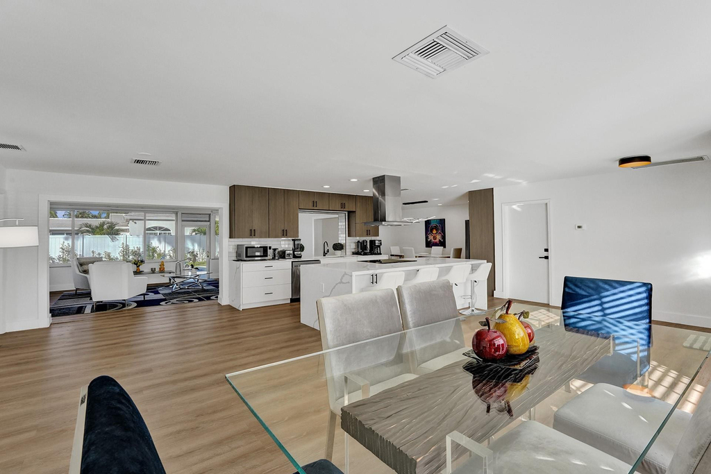 4751 Ne 29th Avenue - Photo 1