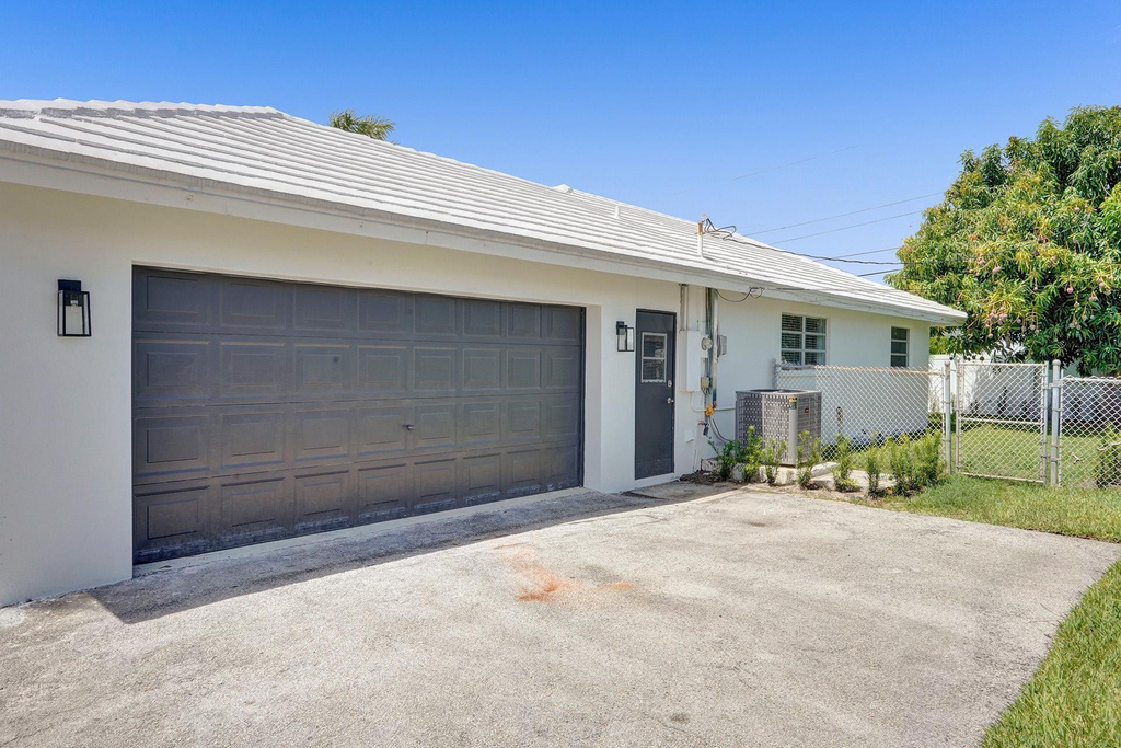 4751 Ne 29th Avenue - Photo 5