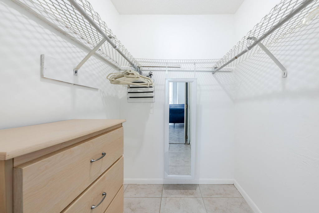 2615 Garden Drive N - Photo 14
