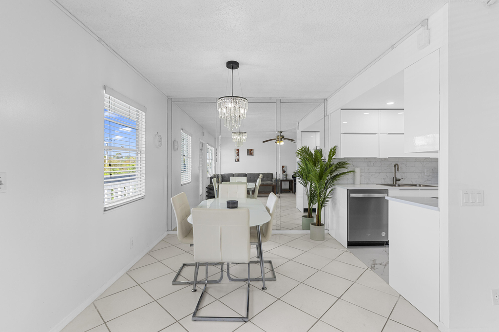 3028 Harwood D - Photo 6