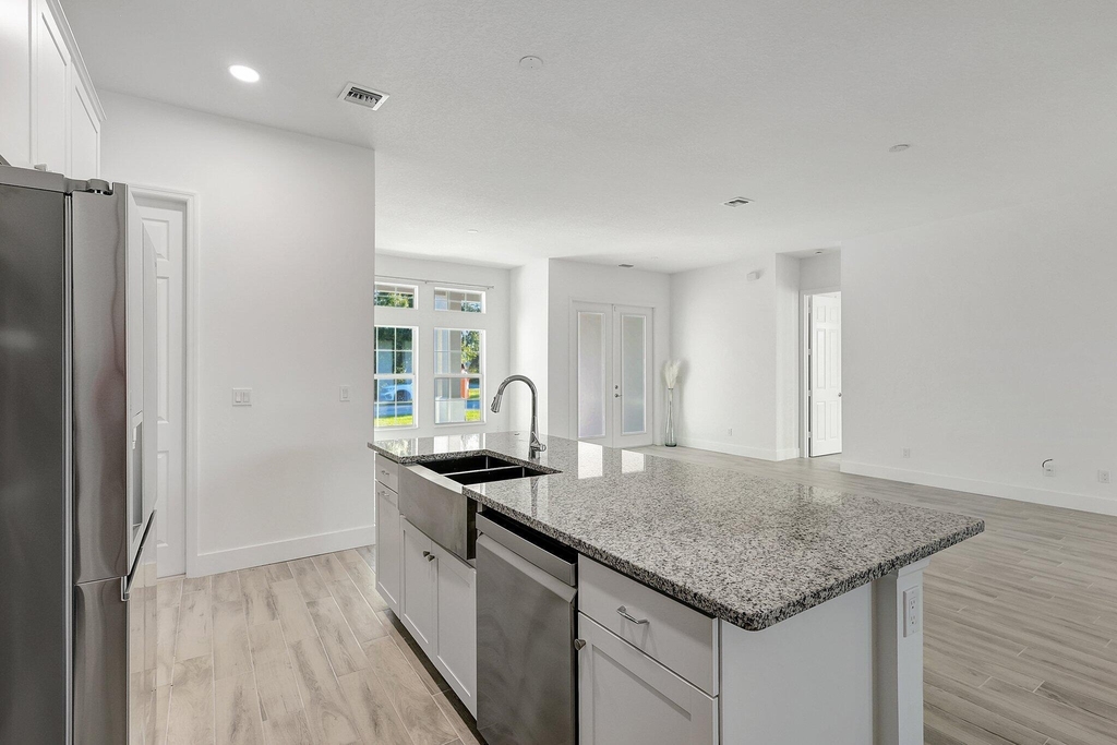 1791 Sw Effland Avenue - Photo 14