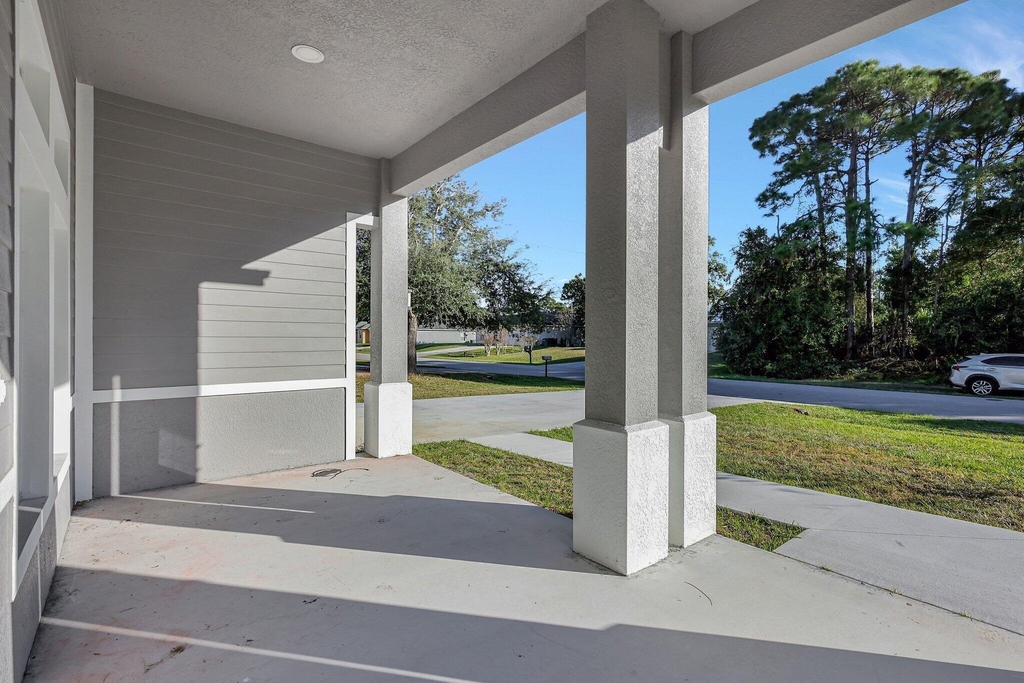 1791 Sw Effland Avenue - Photo 5