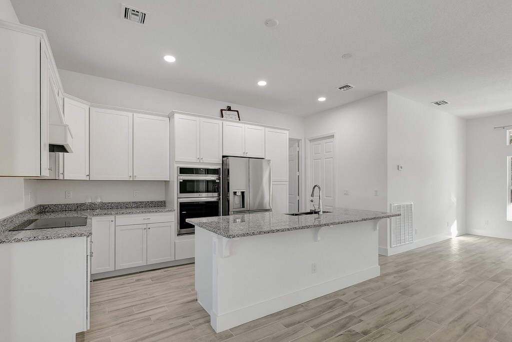 1791 Sw Effland Avenue - Photo 9