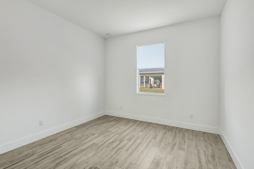 1791 Sw Effland Avenue - Photo 40
